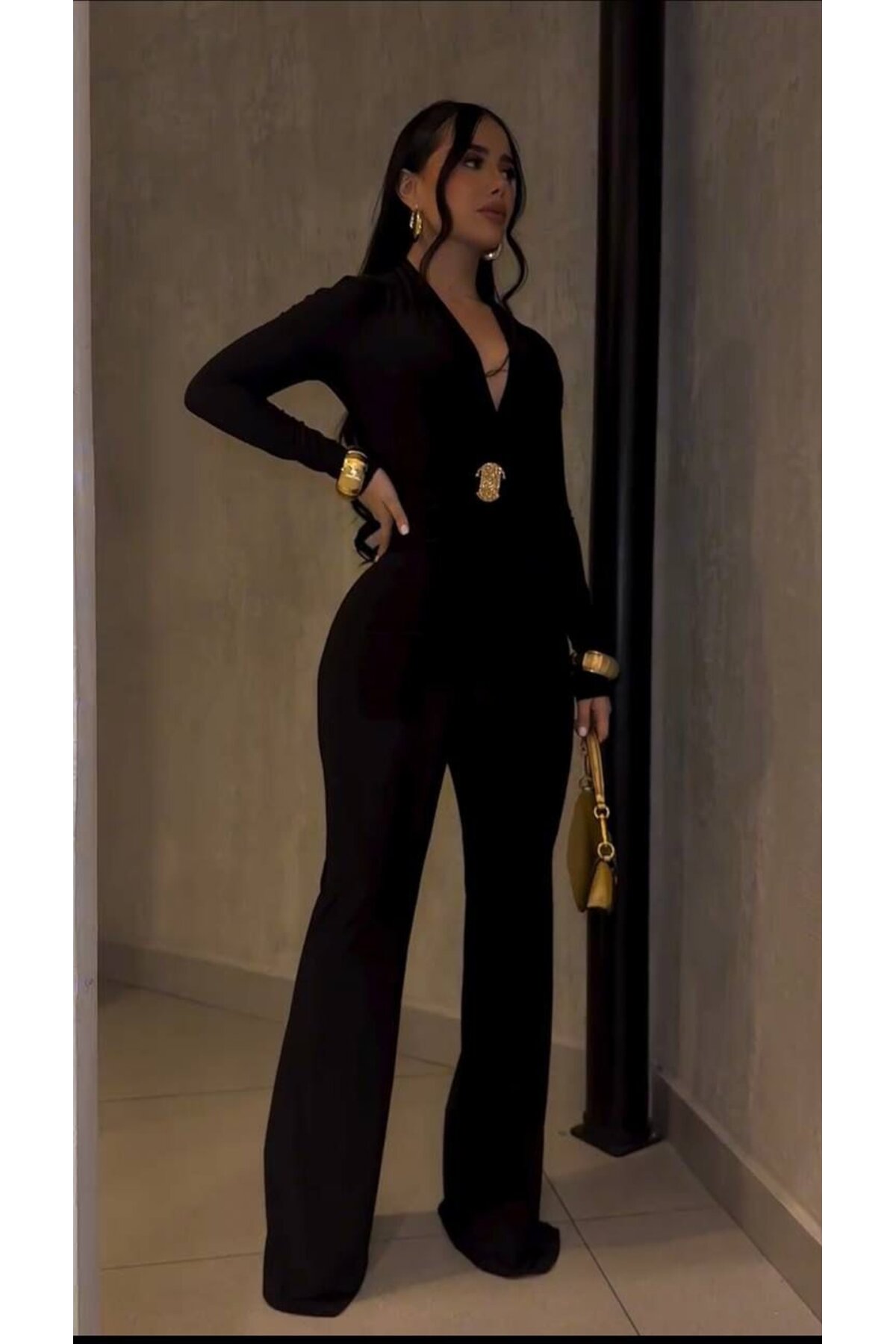 AKSESUAR DETAYLI TULUM