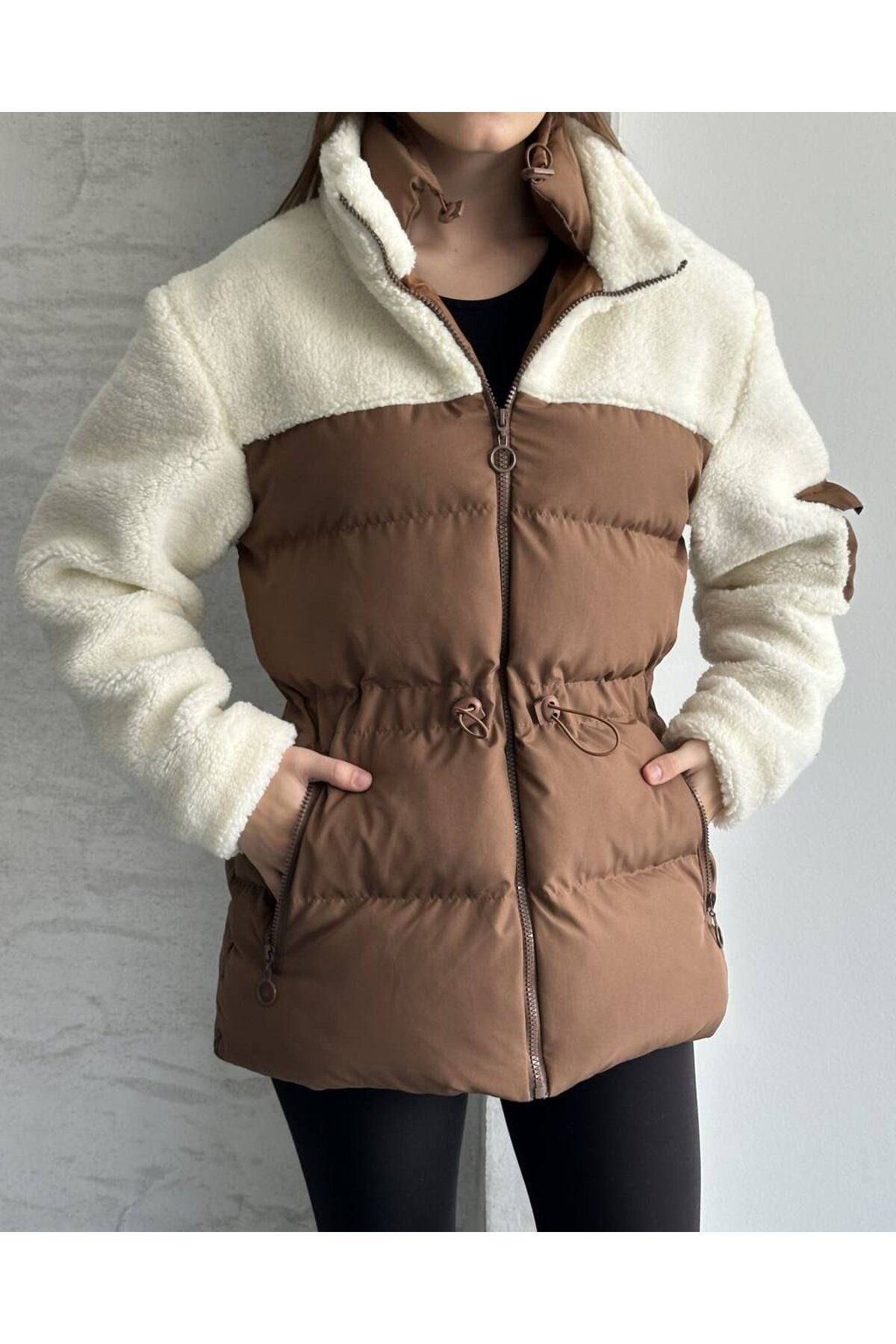 KAPÜTONE SÜET DETAY MONT