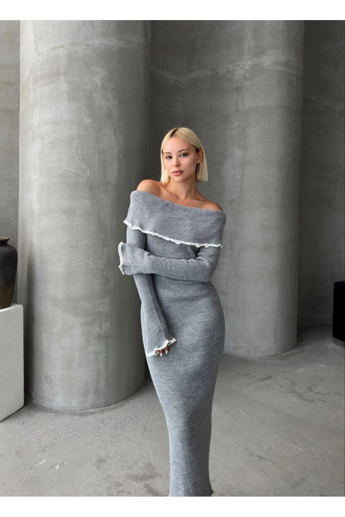 KAYIK YAKA TRİKO ŞERİTLİ ELBİSE