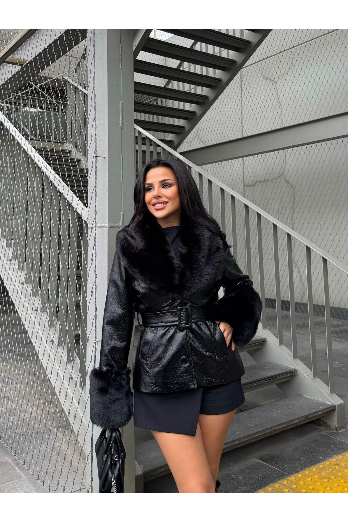 Kürk Detaylı Suni Deri Kaban