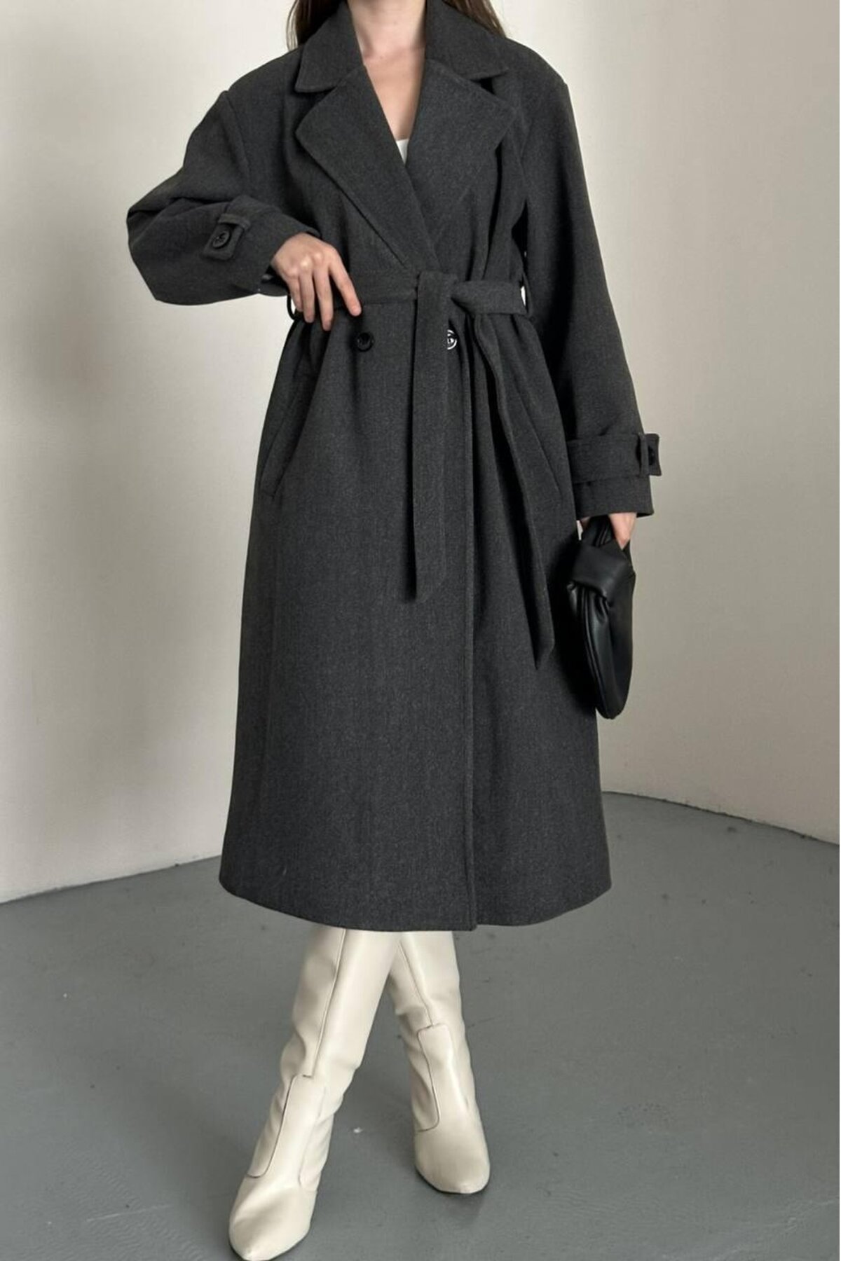 KUŞAKLI DÜĞME DETAYLI KAŞE KABAN