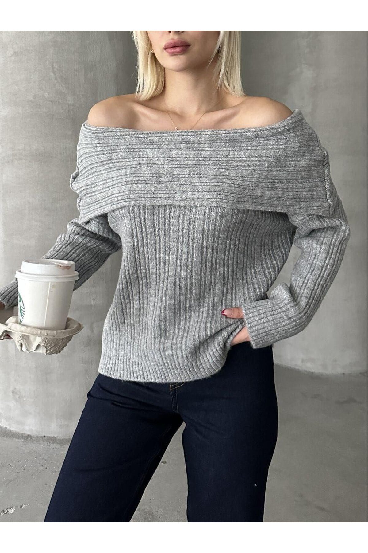 MADONNA YAKA TRİKO KAZAK