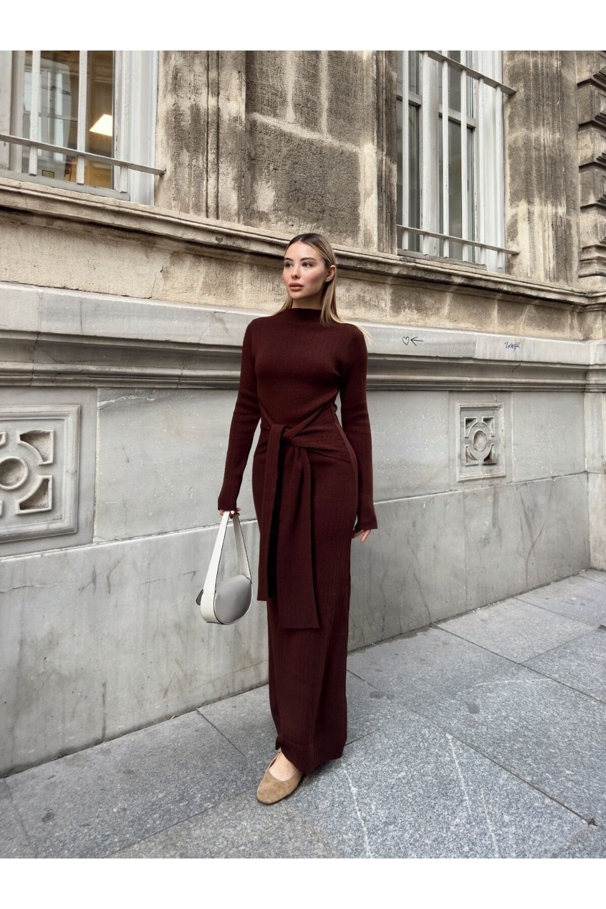 TRİKO BELDEN KUŞAK DETAYLI ELBİSE