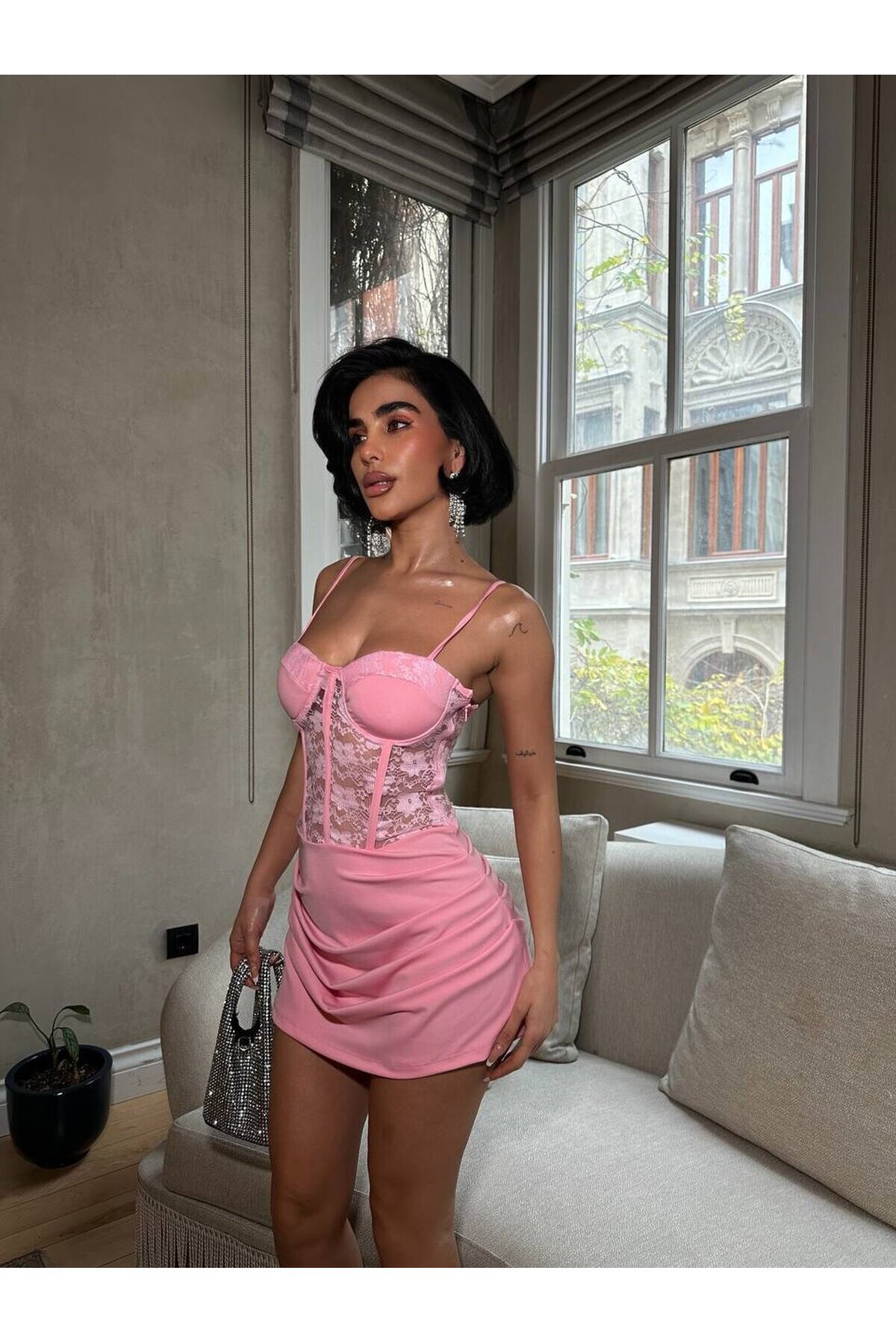 GLOP VE GÜPÜR DETAY ELBİSE