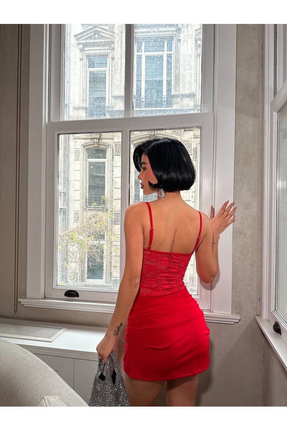 GLOP VE GÜPÜR DETAY ELBİSE