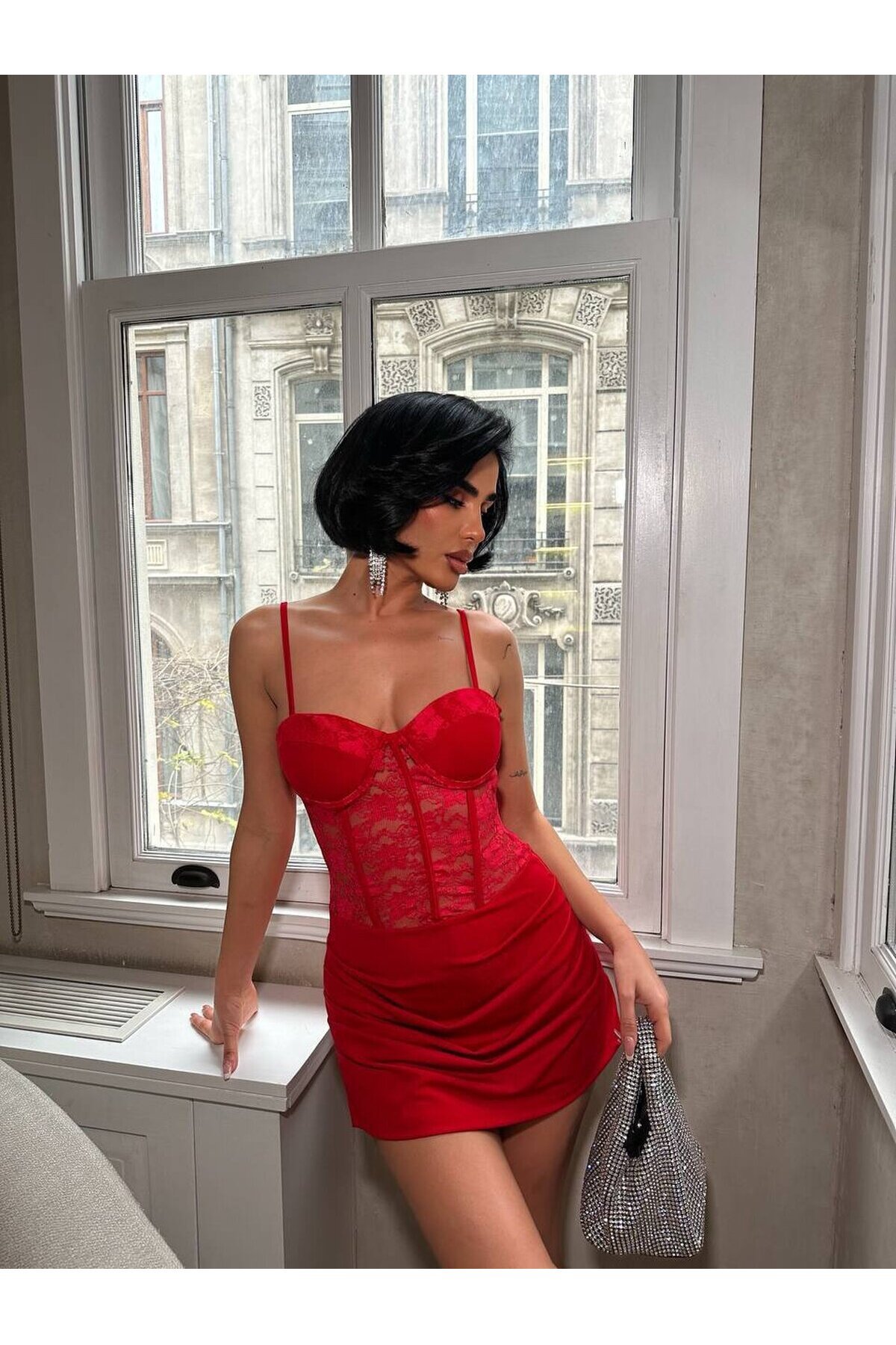 GLOP VE GÜPÜR DETAY ELBİSE