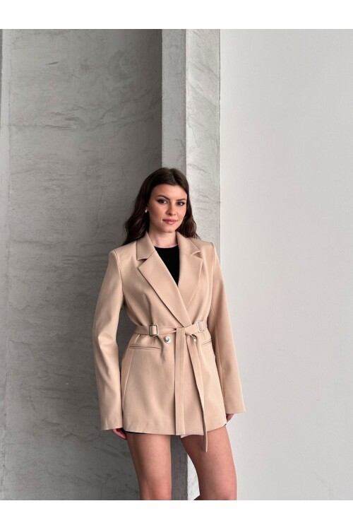 BEL AYARLI KEMERLİ CEKET