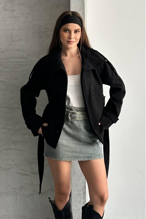 DÜĞMELİ KUŞAKLI KAŞE KISA KABAN