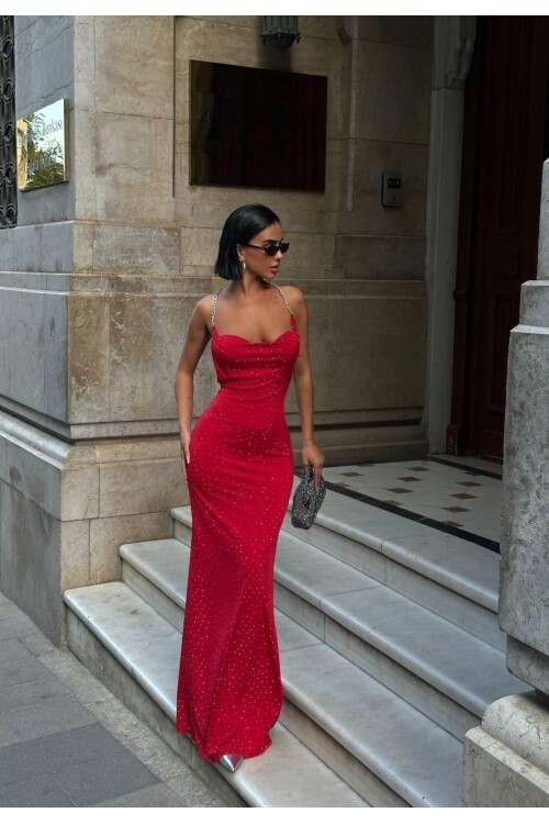 Gloplu Yırtmaçlı Elbise