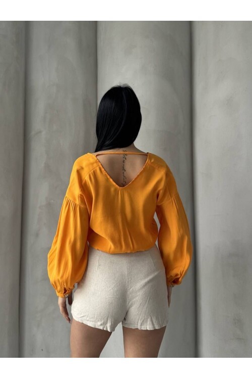 Bağlama Detaylı Gömlek