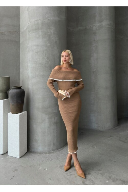 KAYIK YAKA TRİKO ŞERİTLİ ELBİSE