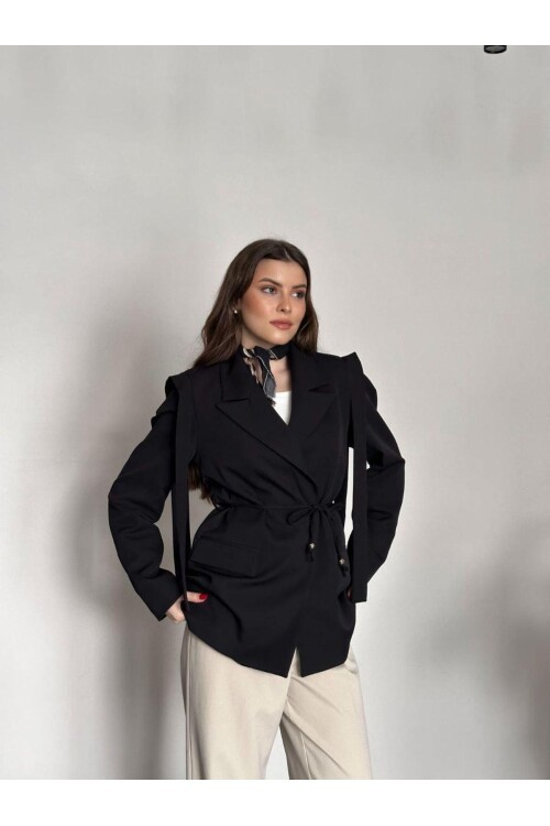 OMUZ KUŞAK SARKIK CEKET