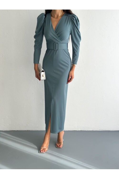 ÖN YIRTMAÇ DETAY ELBİSE