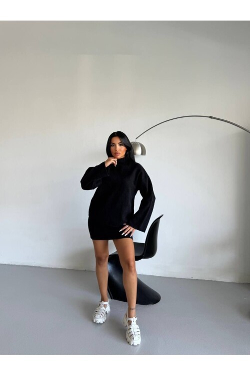 TRİKO ETEKLİ TAKIM