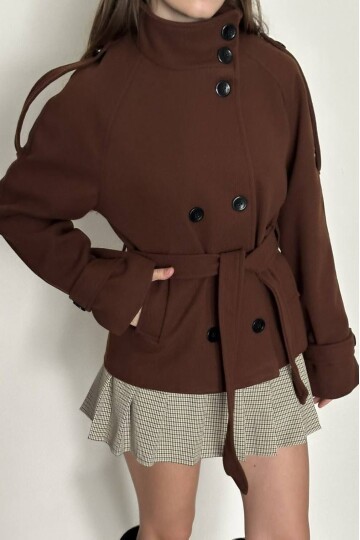 DÜĞMELİ KUŞAKLI KAŞE KISA KABAN