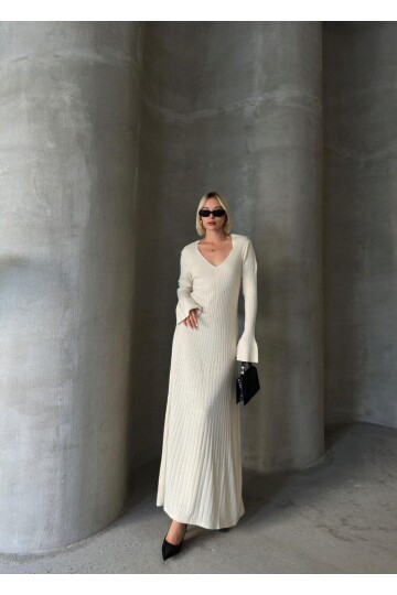 İNCE BEL V YAKA MAXİ TRİKO ELBİSE