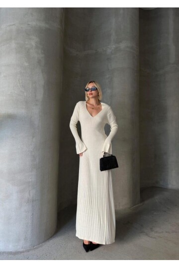 İNCE BEL V YAKA MAXİ TRİKO ELBİSE