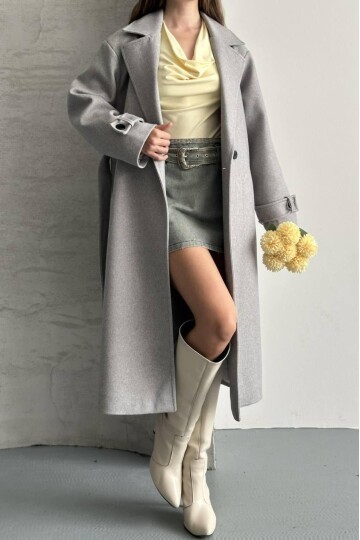 KUŞAKLI DÜĞME DETAYLI KAŞE KABAN