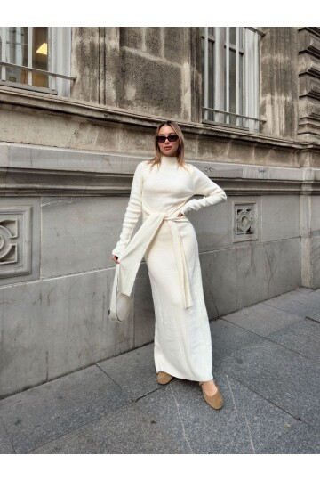 TRİKO BELDEN KUŞAK DETAYLI ELBİSE