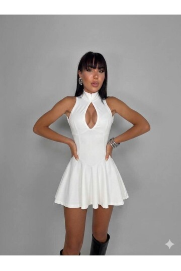 AGRAFLI SIRT DEKOLTELİ